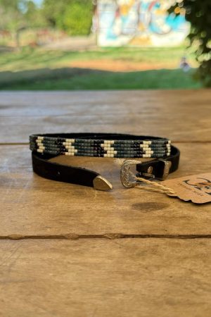 Bandinhas de Chapéu MREIS Couro com Missangas Petro, Branco, Azul e Cinza