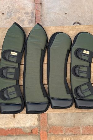 Protetor de Viagem PREMIER Cor Verde Militar MREIS
