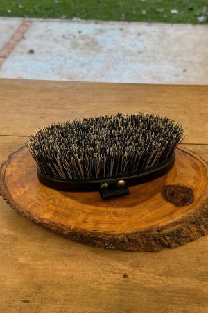 Escova para Pelo com Alça de Tecido AM Ferramentas cor:Preto e Creme
